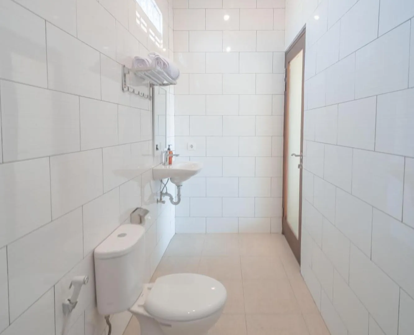 Apartment Titeng Guest House - Comfortable Studio In Amazing Location Near Potato Head And The Beach Seminyak  Indonesia