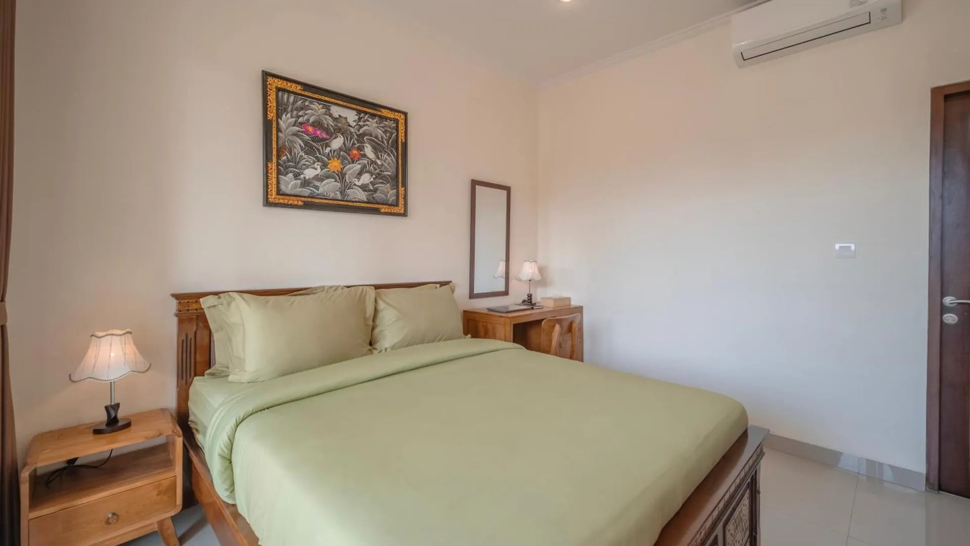 Apartment Titeng Guest House - Comfortable Studio In Amazing Location Near Potato Head And The Beach Seminyak  Indonesia